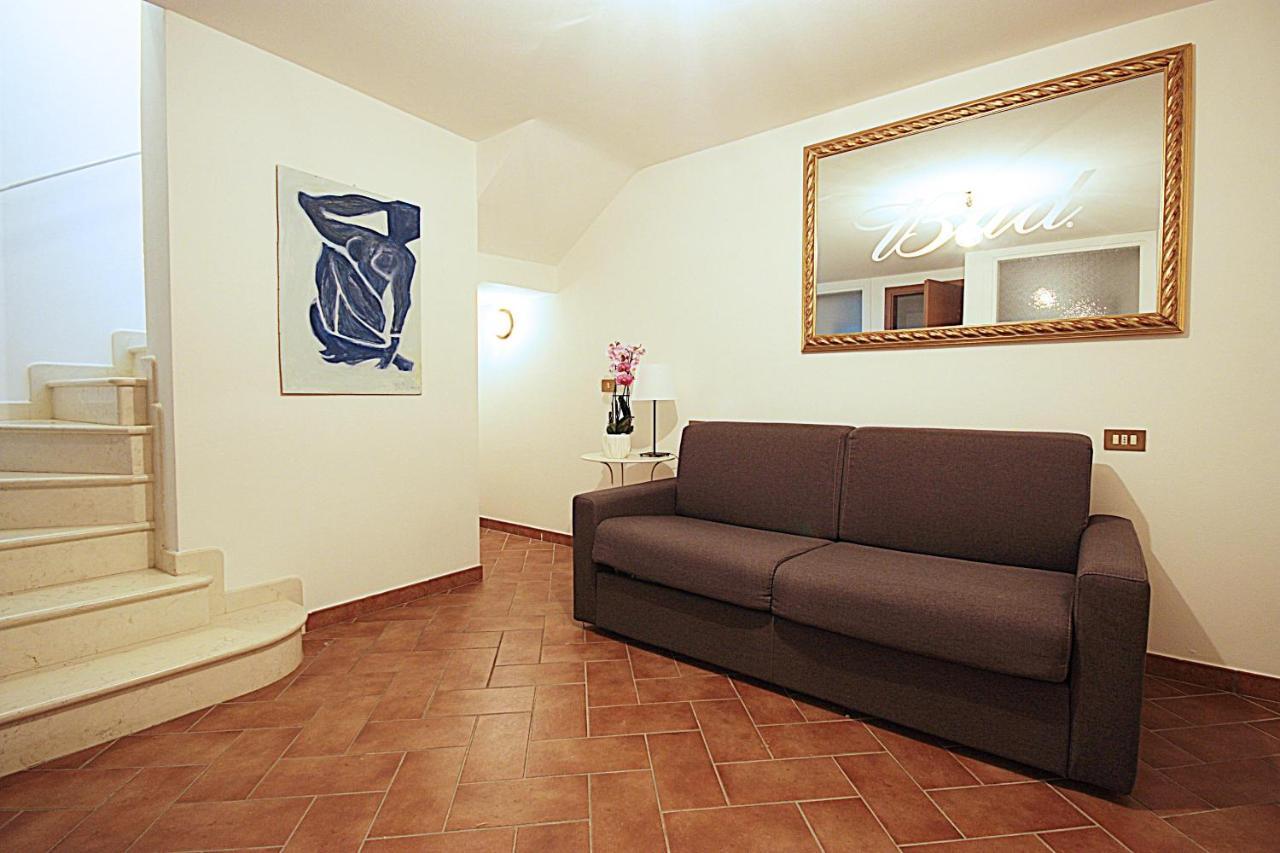 La Villa Degli Ulivi Soiano Del Lago Esterno foto